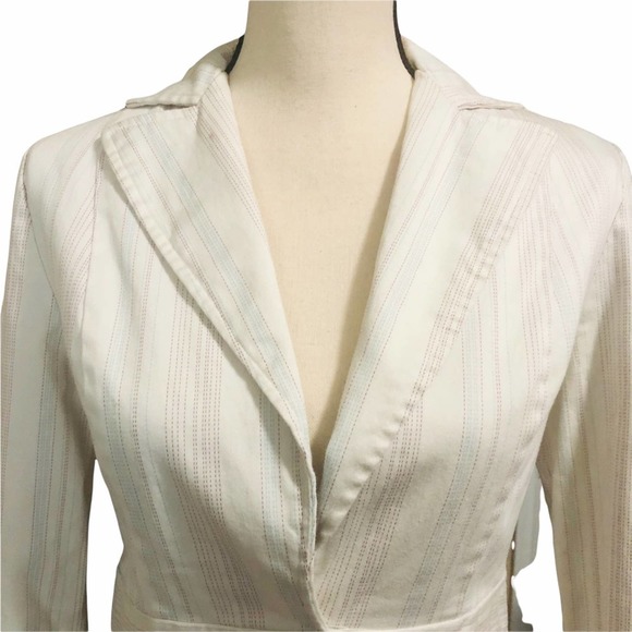 Pinstriped ,1 button, donutz, inc blazer. Jr's 7 - Picture 6 of 7